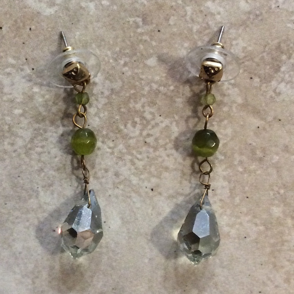 Women’s Fashion Earrings, 5 Pierced Earring Sets. Multiple Styles - Picture 4 of 7